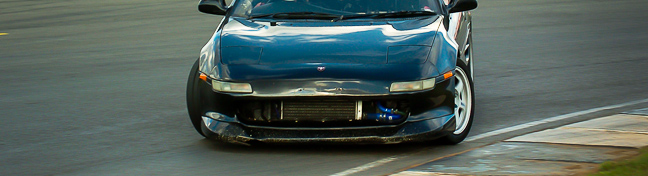 Kumho V70A et Toyo T1R